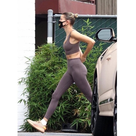 Set Active SculptFlex Power High-Rise Leggings in Pepper - Picture 6 of 6